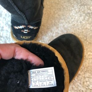 Women’s Ugg’s Size 6